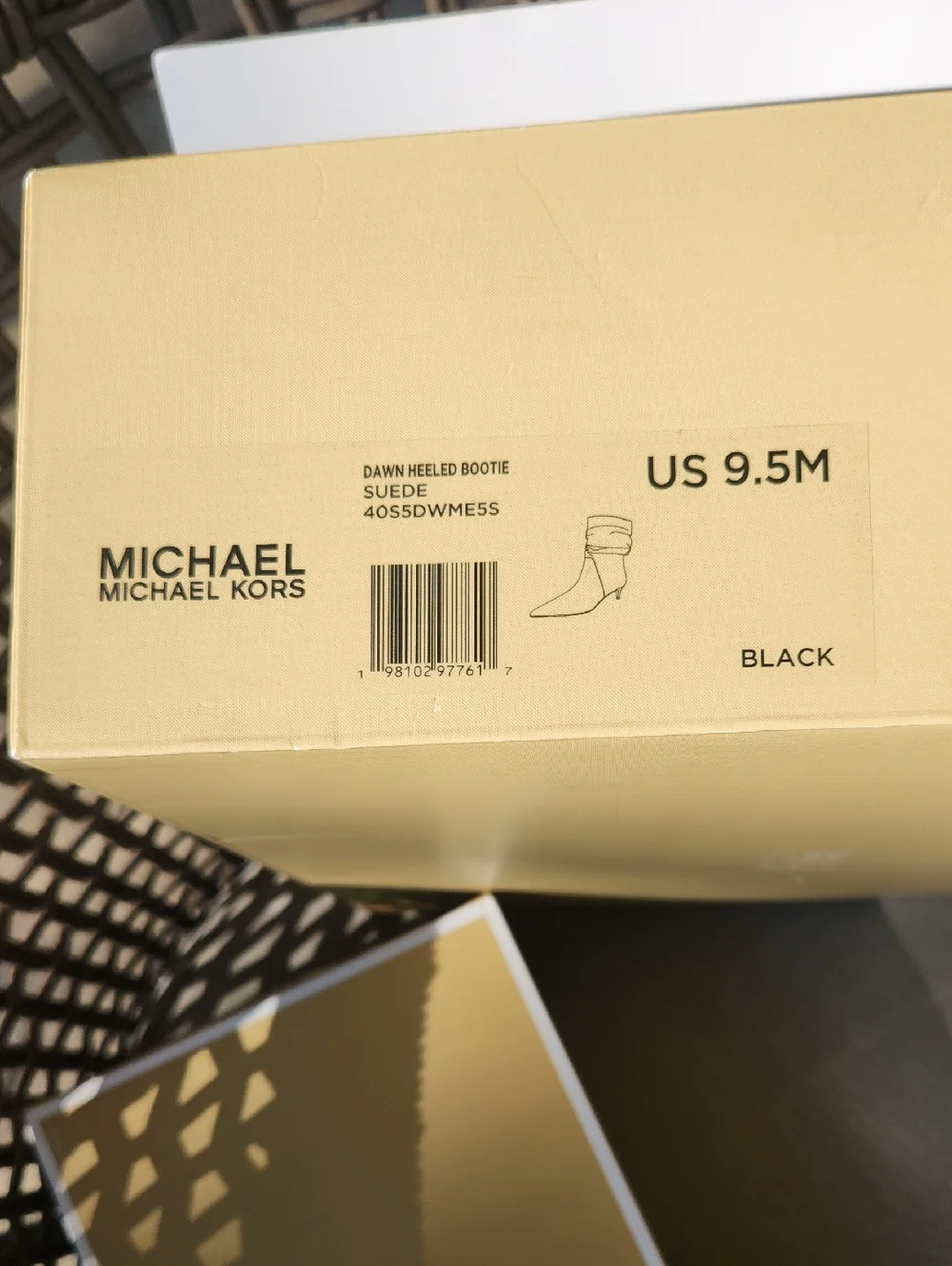 Women's Black Suede Slouch Ankle Boots - Kitten Heel - Picture 2 of 4